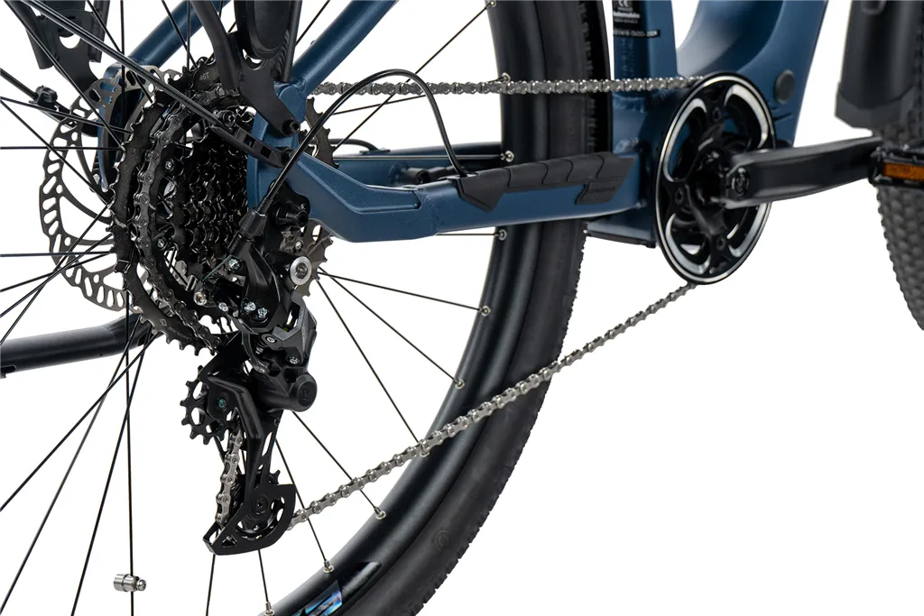 E-BIKE 28" BEND GENT CROSS 17,5"-4, BLUE MATT (M510) KOLA NA PRODEJ