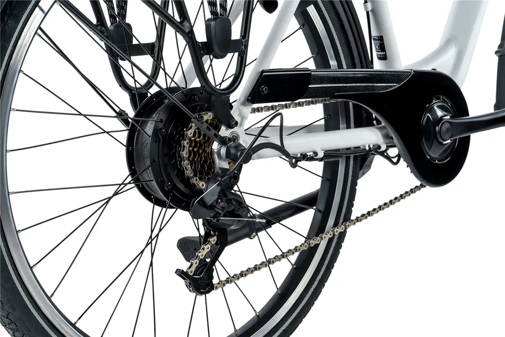 E-BIKE 26" LATONA 16,5"-2, WHITE (rear motor) KOLA NA PRODEJ